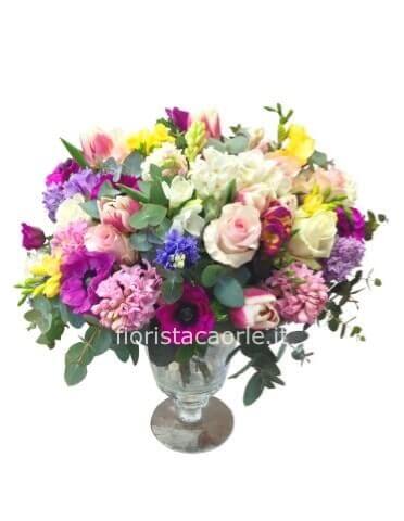 Bouquet di fiori assortiti fantasia del fiorista